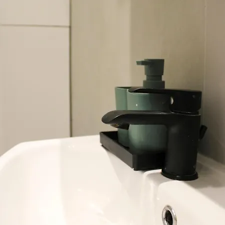 Apartment For 2 Near The Canal Saint Denis Aubervilliers